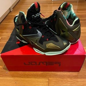 LeBron 11 King’s Pride 👑🚀